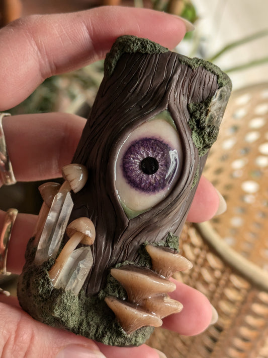 "Forest Watcher" Lighter Case Purple iris