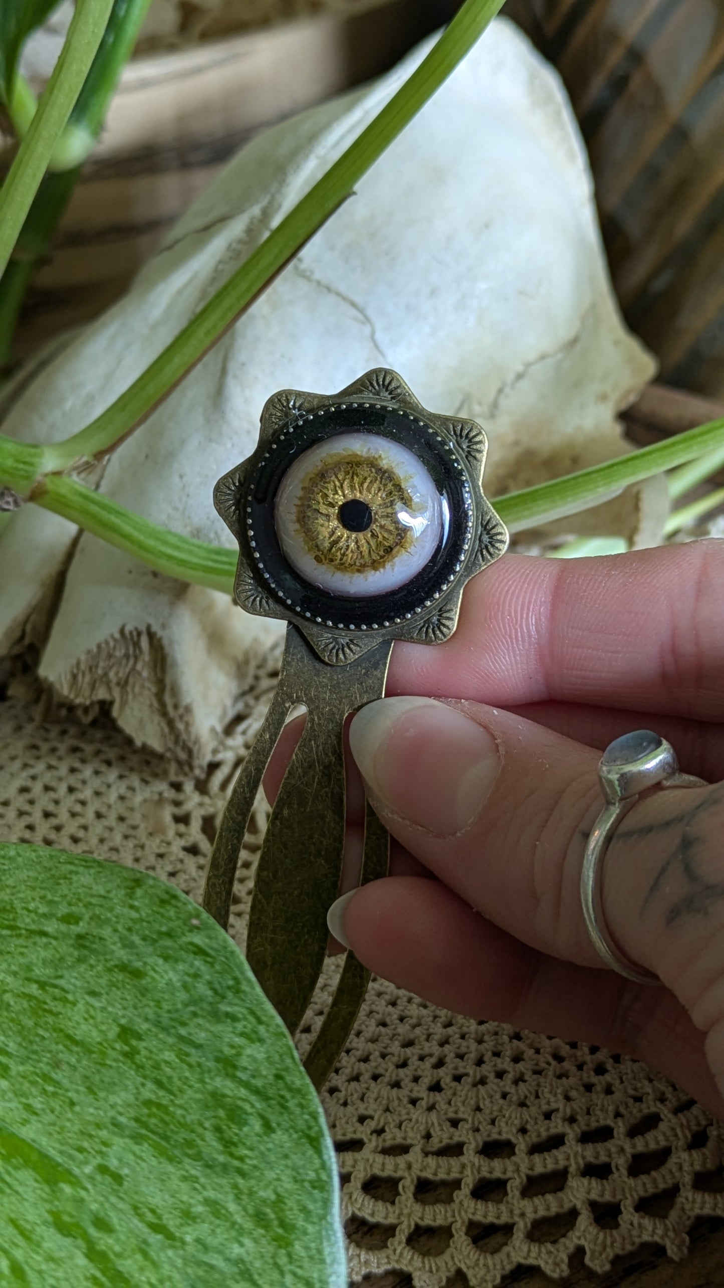 Eyeball Bookmark