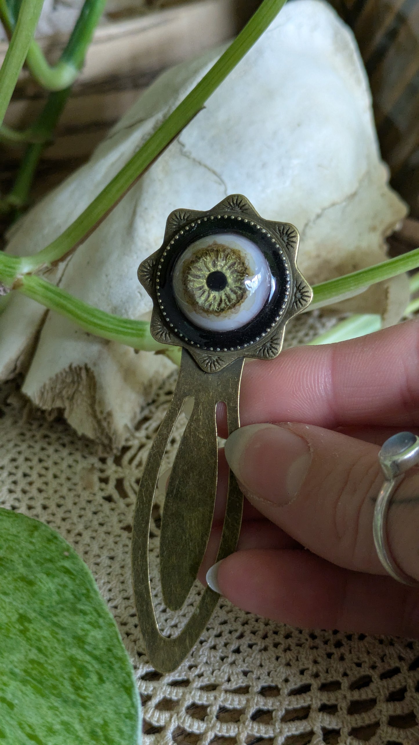 Eyeball Bookmark